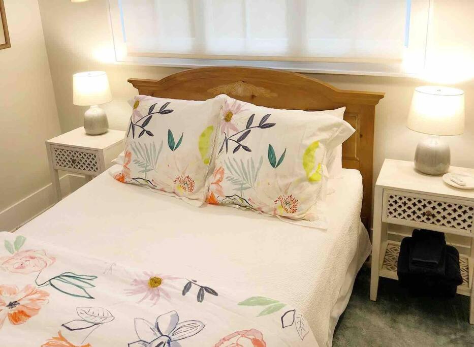 Holiday home Liz Lane Cottage- Entire