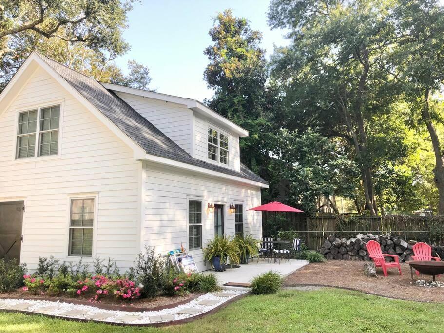 Liz Lane Cottage- Entire *